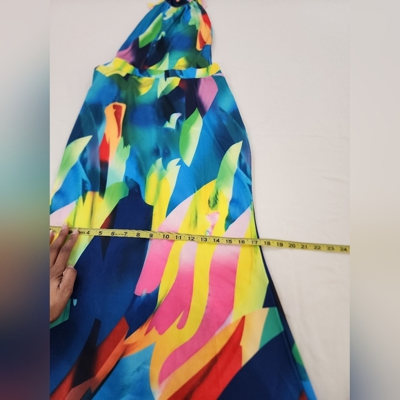 NWOT Backless Bold Vibrant Multicolor Maxi Dress, size Large - Picture 10 of 13
